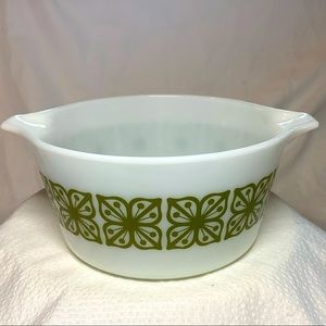 Vintage Pyrex Green”Verde Floral” Round Casserole Dish